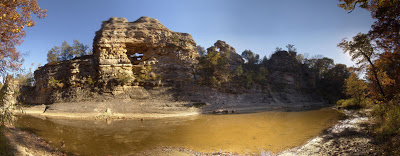Байгал эх үнэхээр хүчтэй. Салхи, усны хүчээр чулууг ийн сүрхий сайхан хэлбэртэй болгож байгал ээж чадна. Notley Hawkins-н авсан зураг. http://www.flickr.com -с татаж авав. CoMoNature